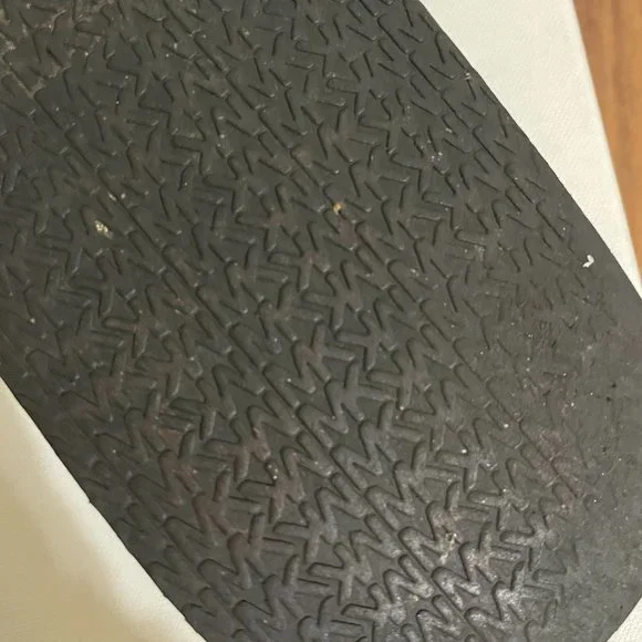 Michael Kors Black Platform Glitter Flip Flops - Picture 11 of 11